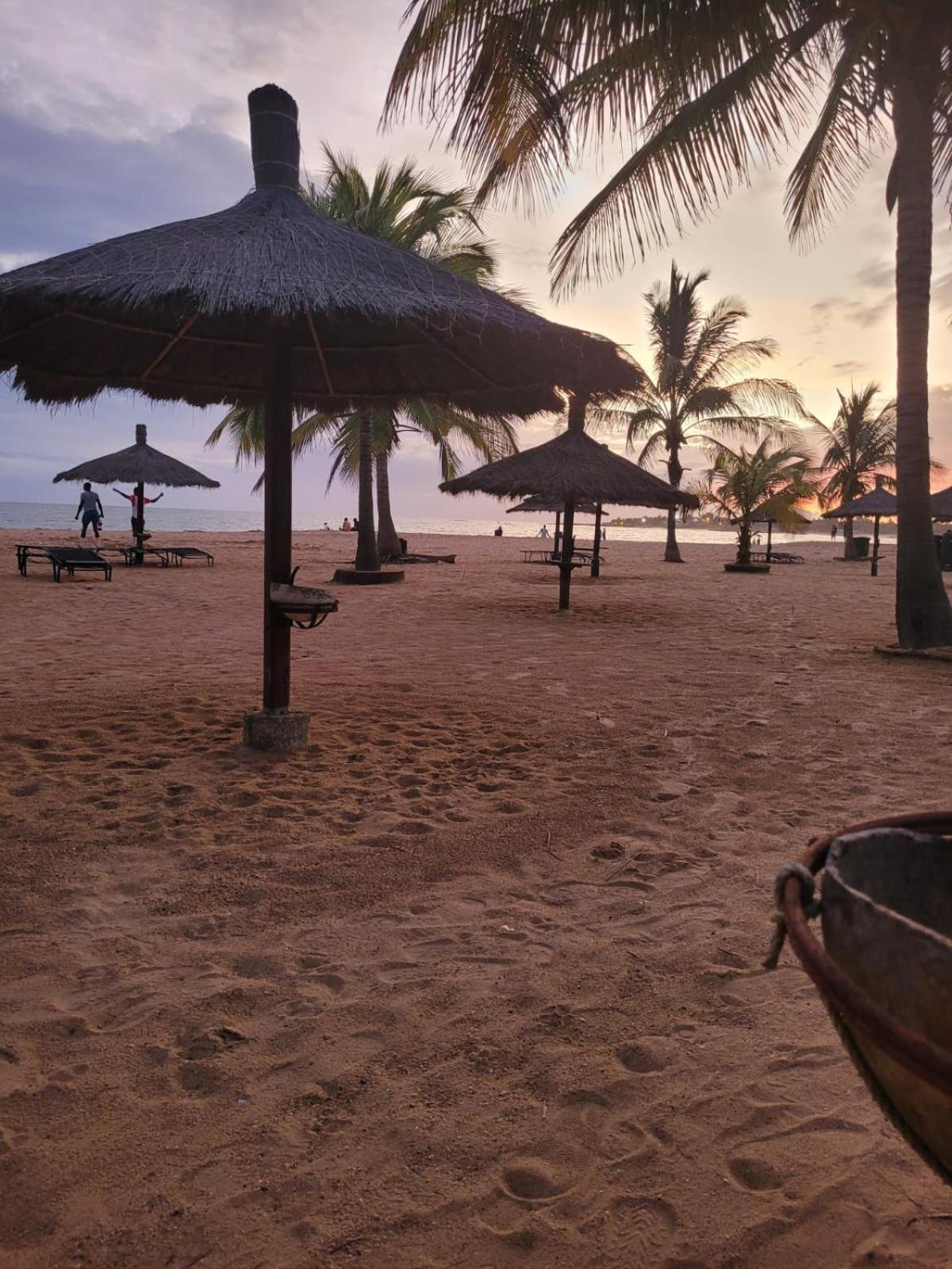Villa Bord De Mer Avec Piscine Sali Tapé Kültér fotó